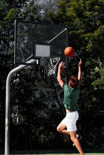 欧文状态火爆，夏季联赛决赛对阵山东泰山，纽约尼克斯力争连胜